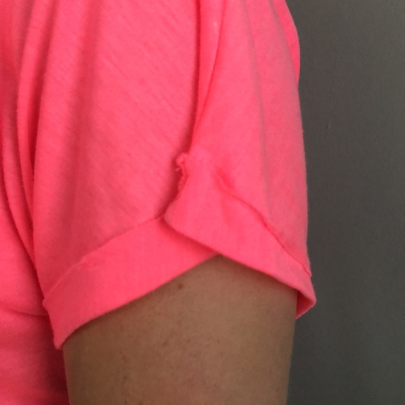 Hot pink crop top with I'm Dope lettering - Picture 4 of 6